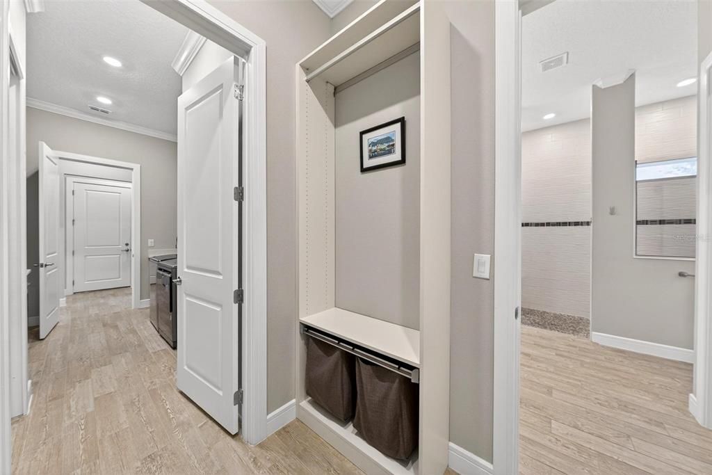 En Venta: $989,900 (3 camas, 3 baños, 2892 Pies cuadrados)