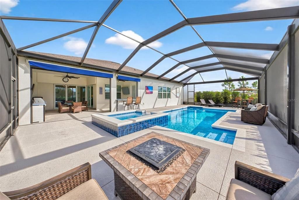 En Venta: $989,900 (3 camas, 3 baños, 2892 Pies cuadrados)