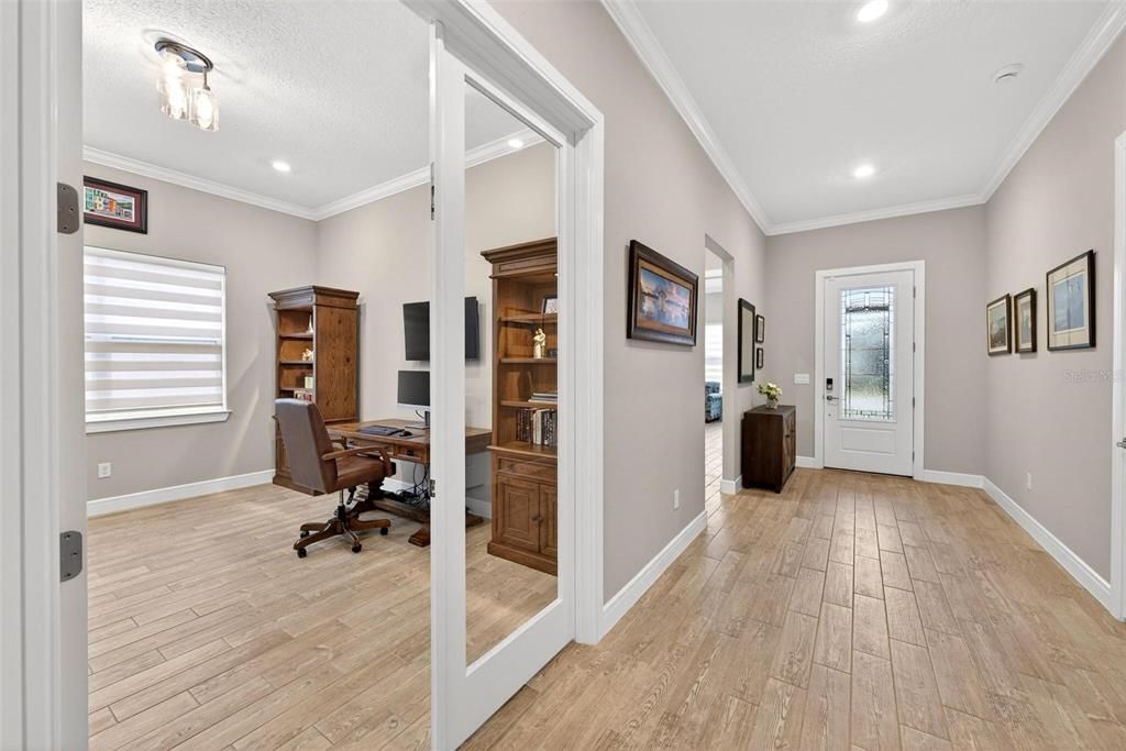 En Venta: $989,900 (3 camas, 3 baños, 2892 Pies cuadrados)