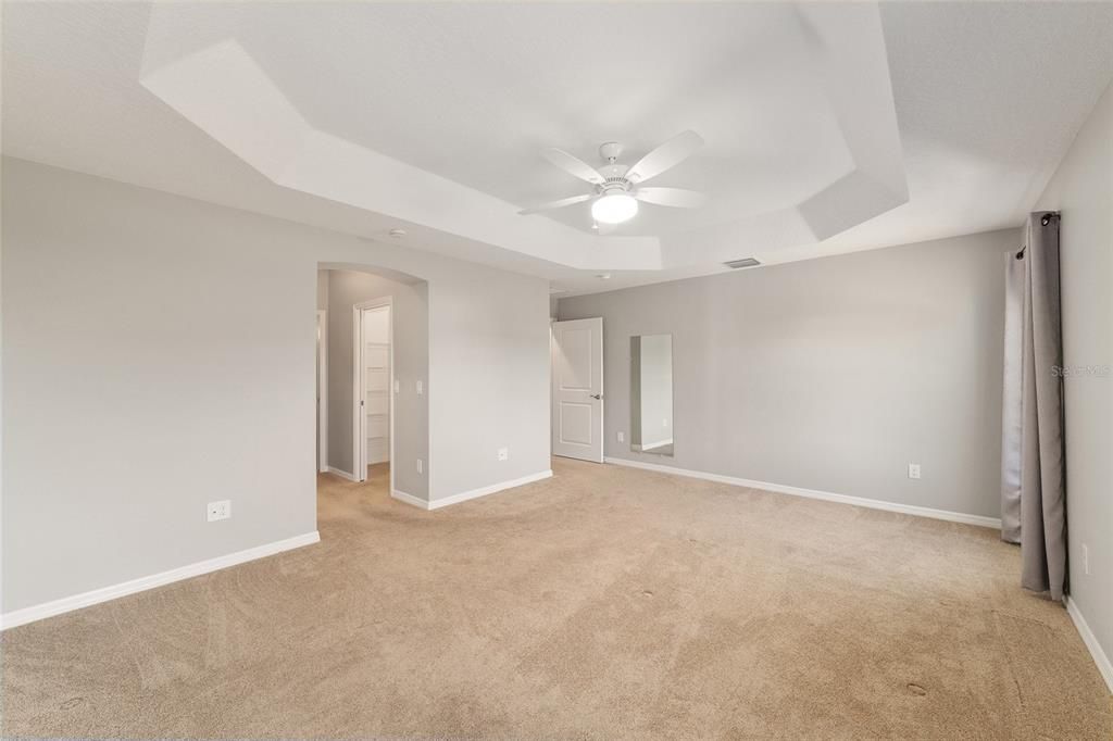 En Venta: $440,000 (3 camas, 2 baños, 1970 Pies cuadrados)