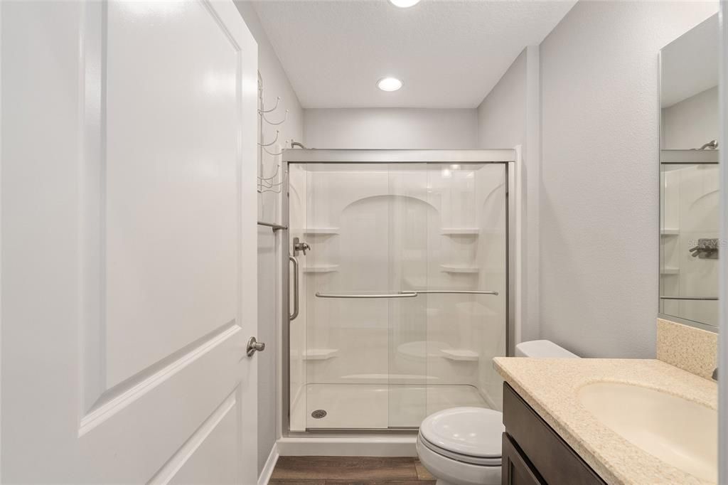 En Venta: $440,000 (3 camas, 2 baños, 1970 Pies cuadrados)