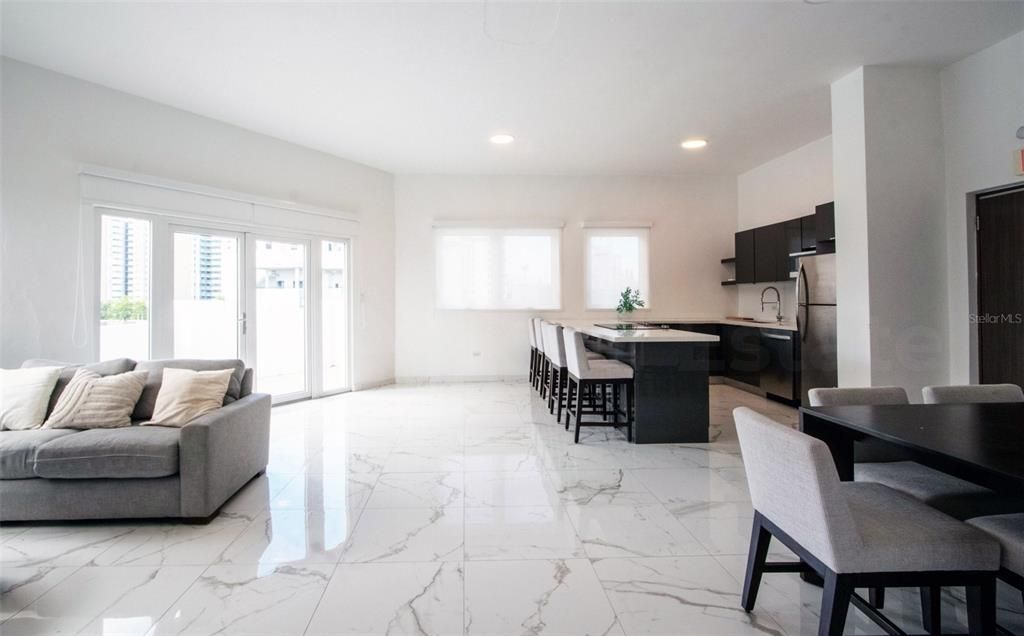 待售: $1,021,150 (3 贝兹, 3 浴室, 1571 平方英尺)