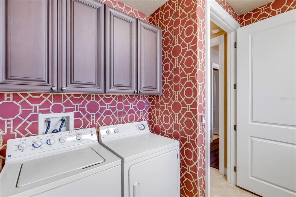 En Venta: $925,000 (3 camas, 3 baños, 2486 Pies cuadrados)