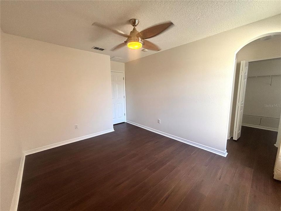 出租: $1,949 (2 贝兹, 2 浴室, 1152 平方英尺)