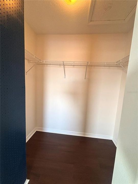 出租: $1,949 (2 贝兹, 2 浴室, 1152 平方英尺)