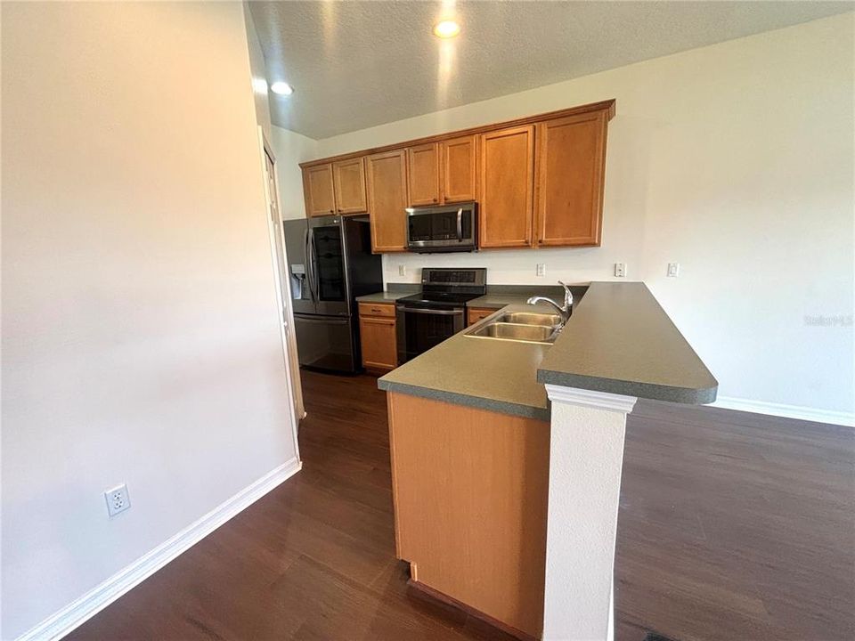 出租: $1,949 (2 贝兹, 2 浴室, 1152 平方英尺)