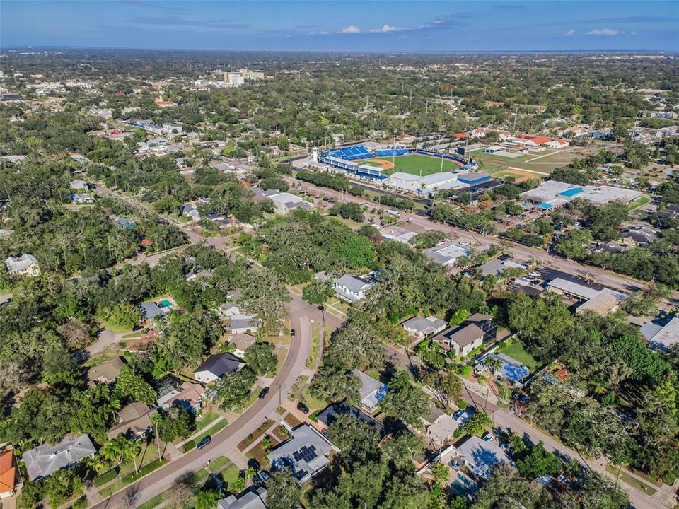 На продажу: $749,000 (3 спален, 2 ванн, 1430 Квадратных фут)