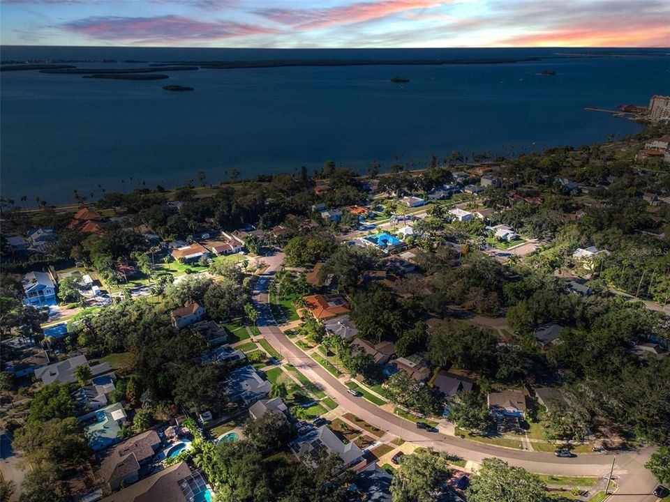 На продажу: $749,000 (3 спален, 2 ванн, 1430 Квадратных фут)