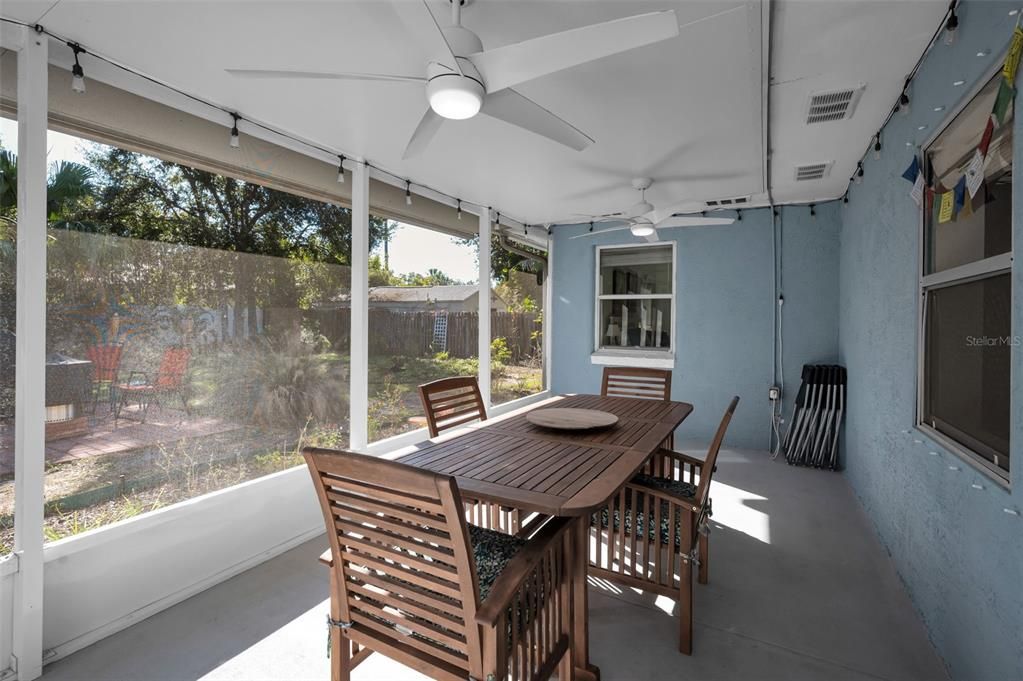 На продажу: $749,000 (3 спален, 2 ванн, 1430 Квадратных фут)