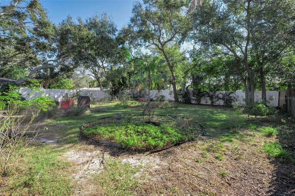 На продажу: $749,000 (3 спален, 2 ванн, 1430 Квадратных фут)