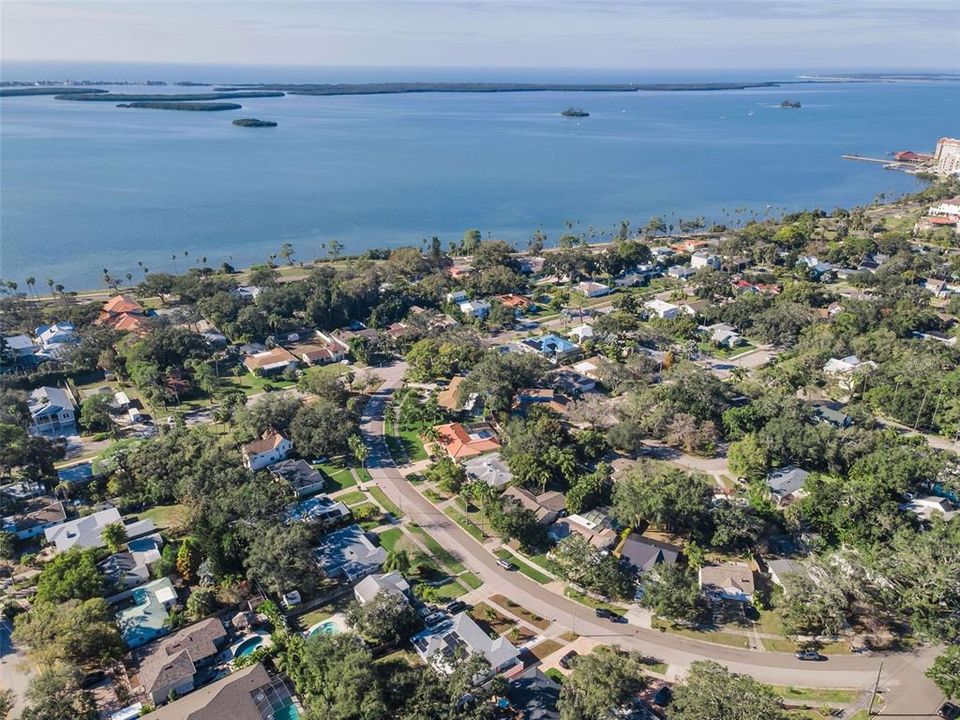 На продажу: $749,000 (3 спален, 2 ванн, 1430 Квадратных фут)