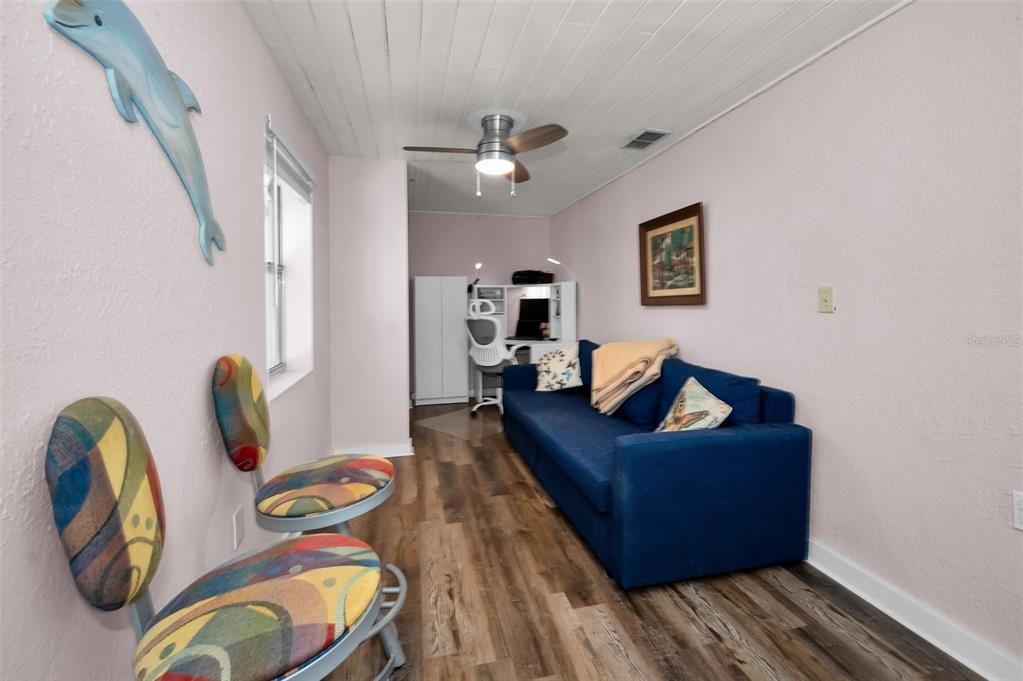 На продажу: $749,000 (3 спален, 2 ванн, 1430 Квадратных фут)