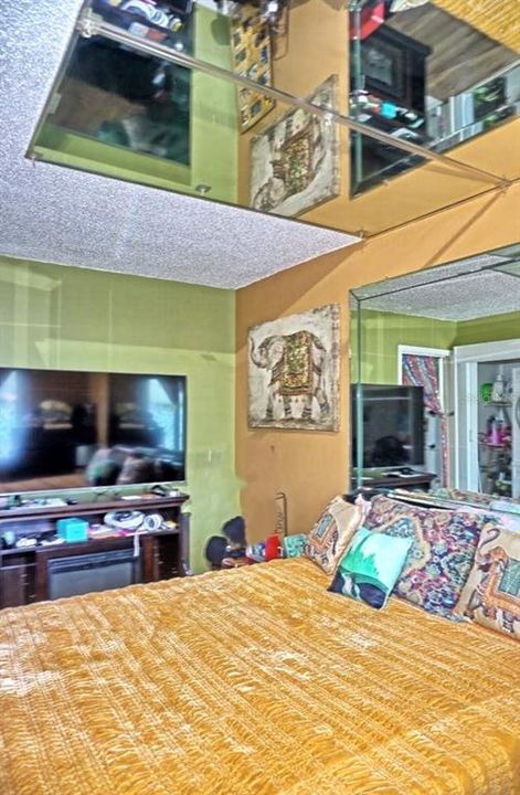 待售: $135,000 (1 贝兹, 1 浴室, 456 平方英尺)