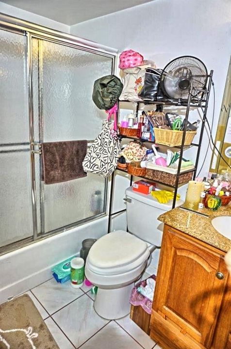 待售: $135,000 (1 贝兹, 1 浴室, 456 平方英尺)