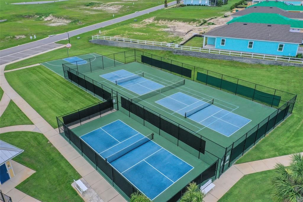 Под контрактом: $325,990 (3 спален, 2 ванн, 1856 Квадратных фут)