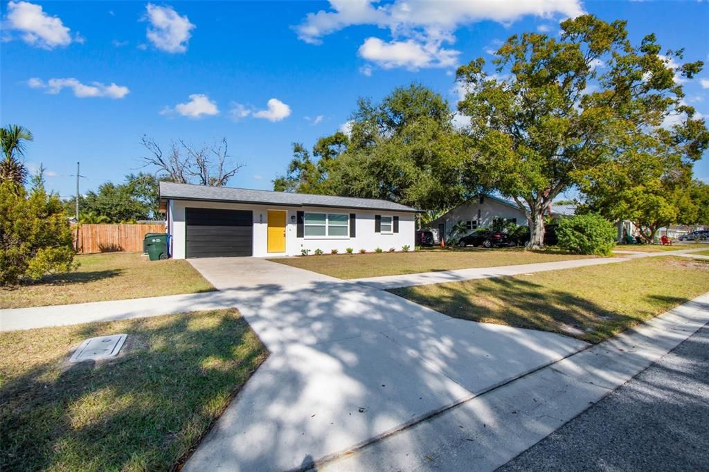 For Sale: $315,000 (3 beds, 2 baths, 1375 Square Feet)