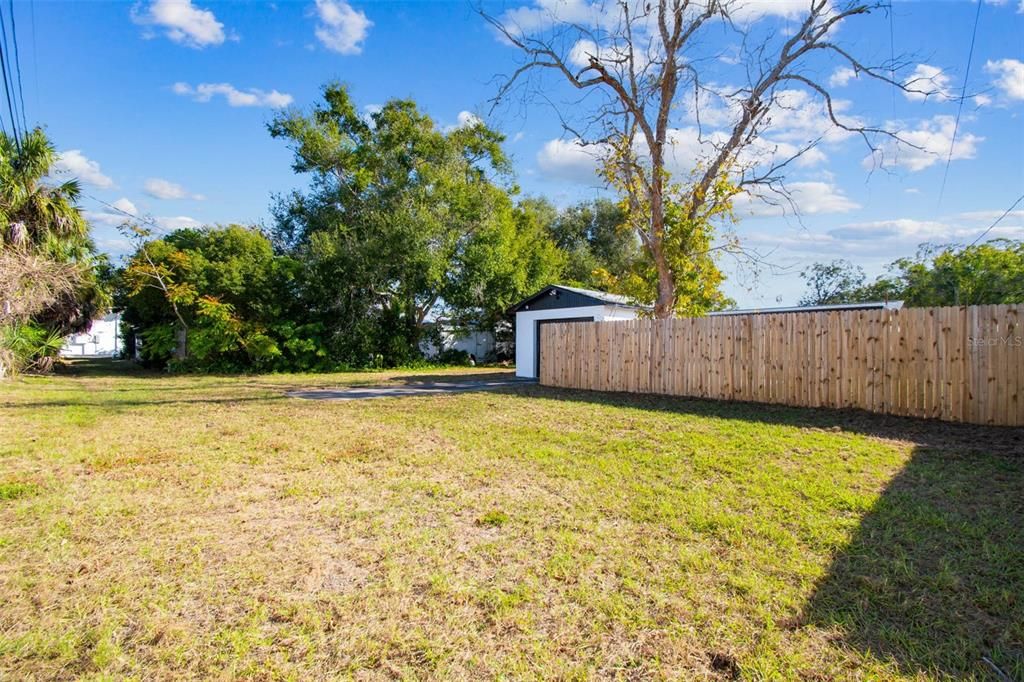 For Sale: $315,000 (3 beds, 2 baths, 1375 Square Feet)