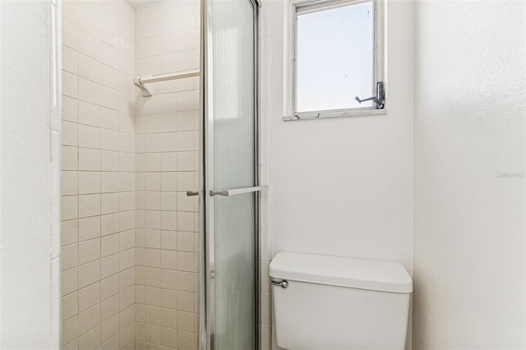 For Sale: $315,000 (3 beds, 2 baths, 1375 Square Feet)