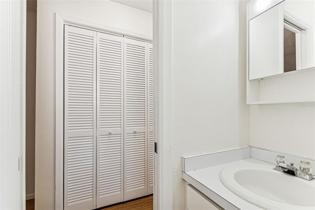 For Sale: $315,000 (3 beds, 2 baths, 1375 Square Feet)