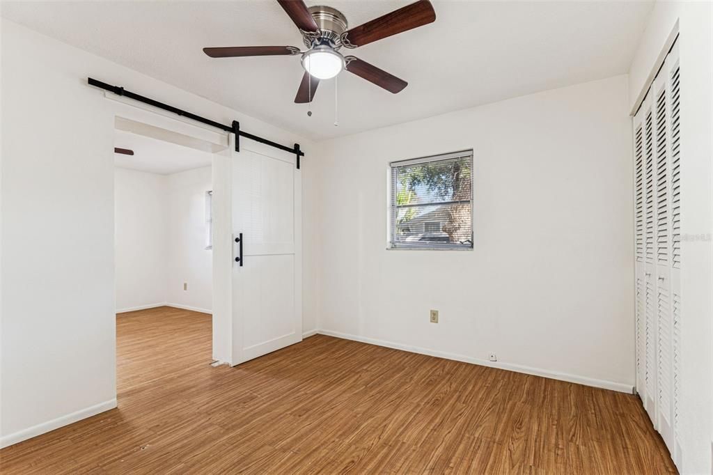 For Sale: $315,000 (3 beds, 2 baths, 1375 Square Feet)