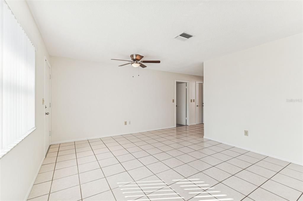 For Sale: $315,000 (3 beds, 2 baths, 1375 Square Feet)