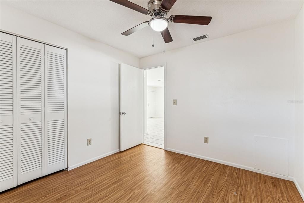 For Sale: $315,000 (3 beds, 2 baths, 1375 Square Feet)