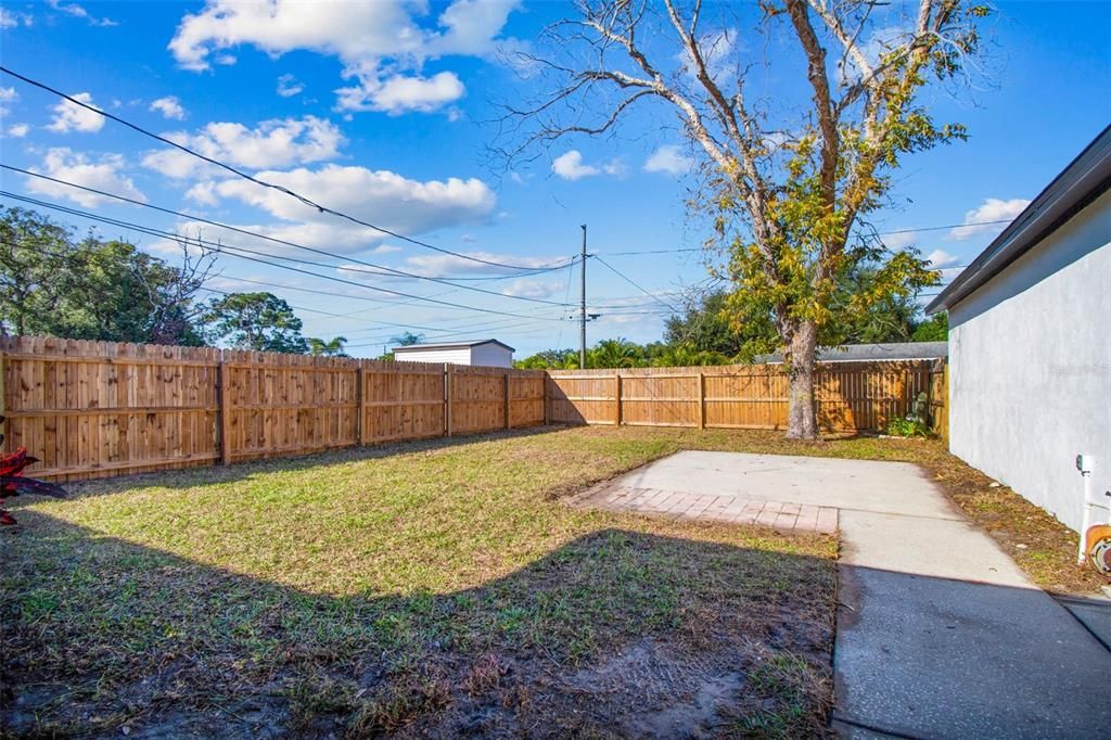 For Sale: $315,000 (3 beds, 2 baths, 1375 Square Feet)