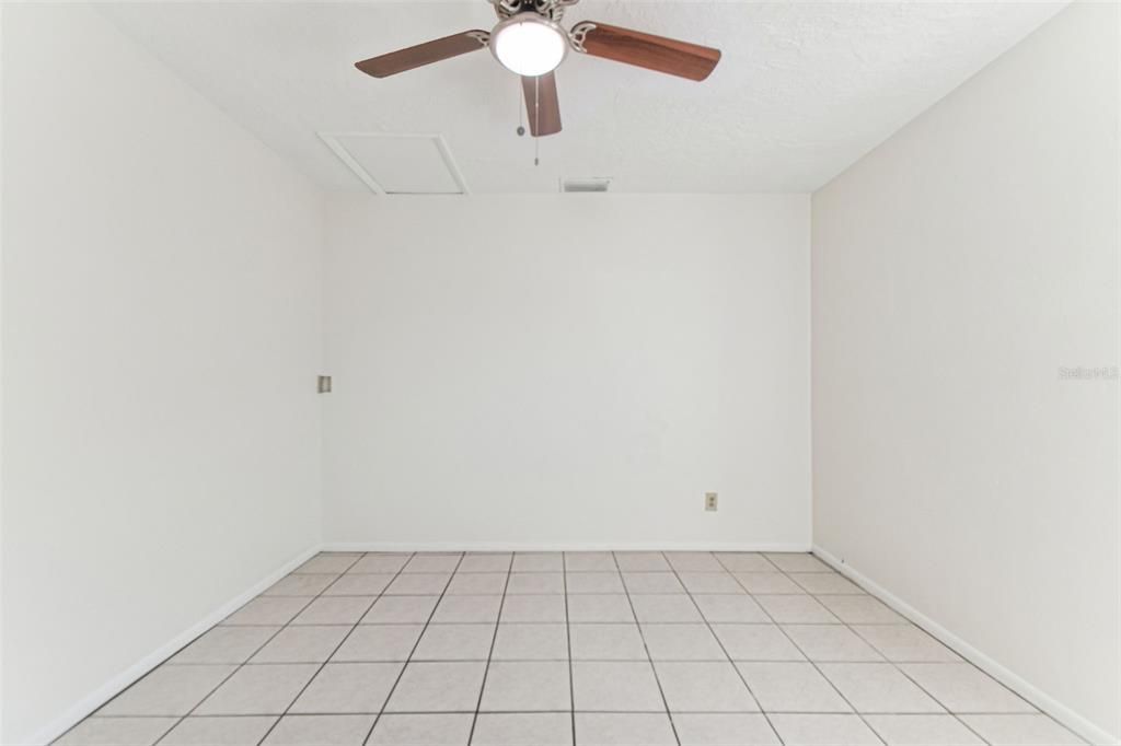 For Sale: $315,000 (3 beds, 2 baths, 1375 Square Feet)
