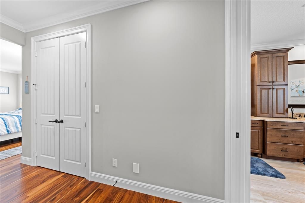 待售: $889,000 (3 贝兹, 2 浴室, 2363 平方英尺)