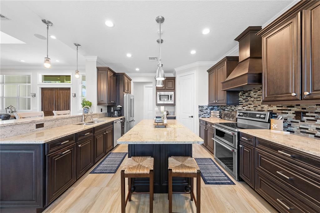 待售: $889,000 (3 贝兹, 2 浴室, 2363 平方英尺)