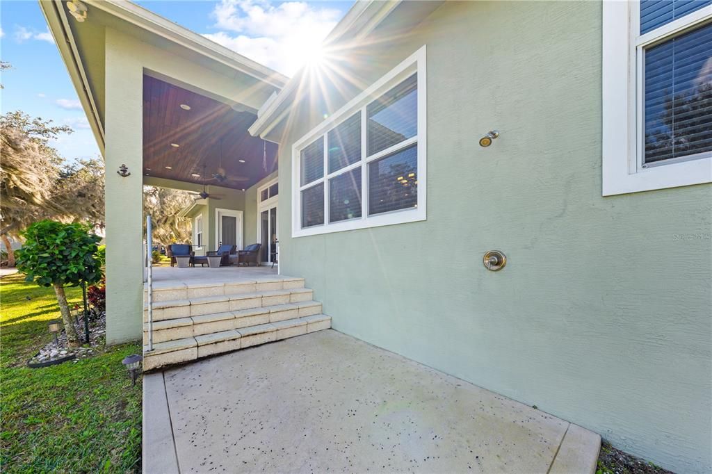 待售: $889,000 (3 贝兹, 2 浴室, 2363 平方英尺)