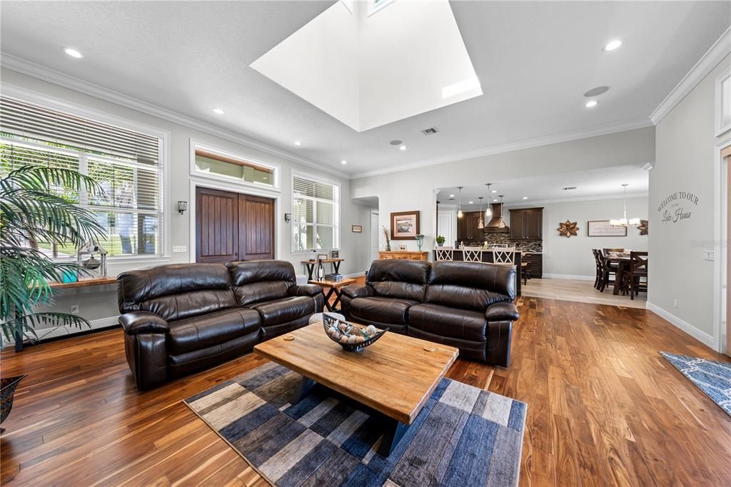 待售: $889,000 (3 贝兹, 2 浴室, 2363 平方英尺)