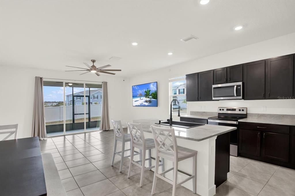 Active With Contract: $299,000 (3 beds, 2 baths, 1758 Square Feet)