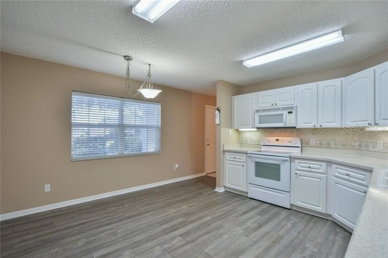 出租: $1,600 (2 贝兹, 2 浴室, 1199 平方英尺)