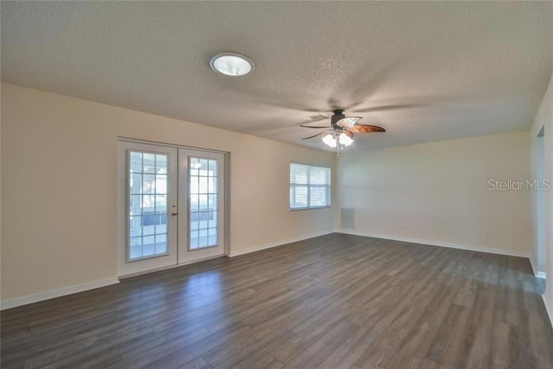 出租: $1,600 (2 贝兹, 2 浴室, 1199 平方英尺)