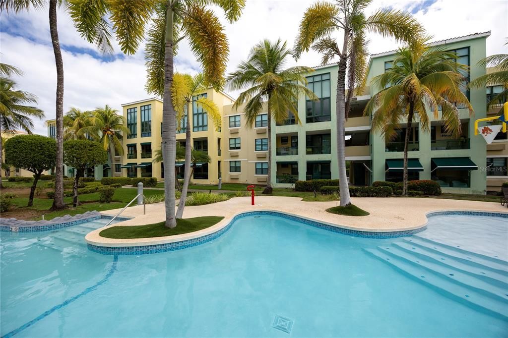 For Sale: $445,000 (3 beds, 2 baths, 1168 Square Feet)