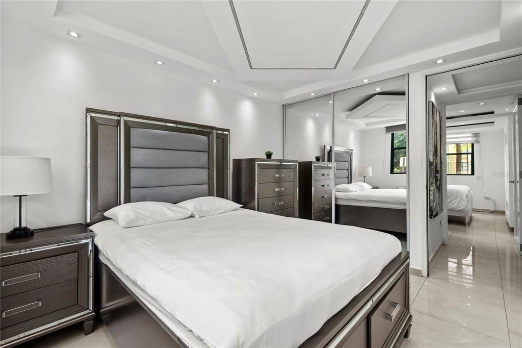 For Sale: $445,000 (3 beds, 2 baths, 1168 Square Feet)