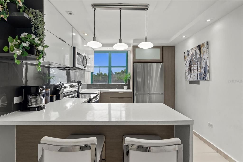 For Sale: $445,000 (3 beds, 2 baths, 1168 Square Feet)