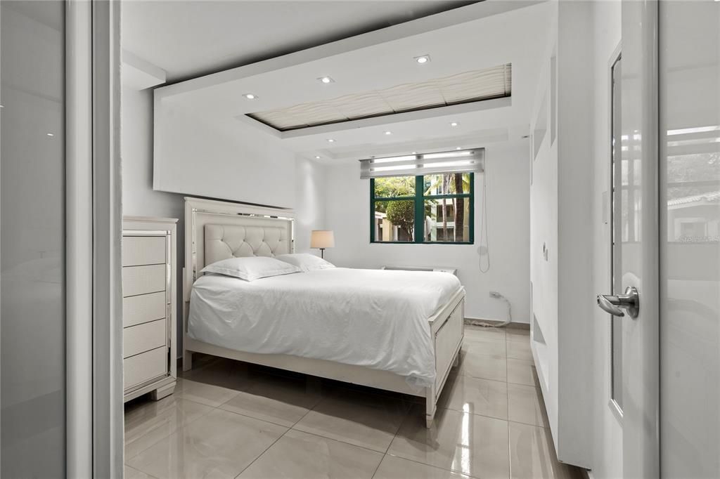 For Sale: $445,000 (3 beds, 2 baths, 1168 Square Feet)