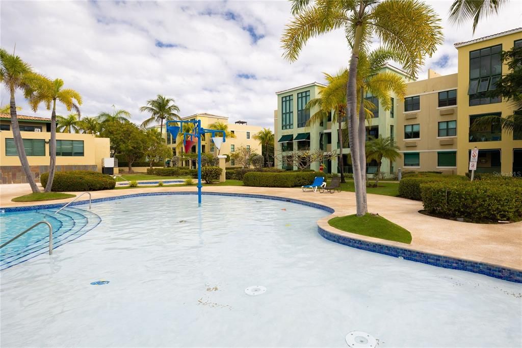 For Sale: $445,000 (3 beds, 2 baths, 1168 Square Feet)