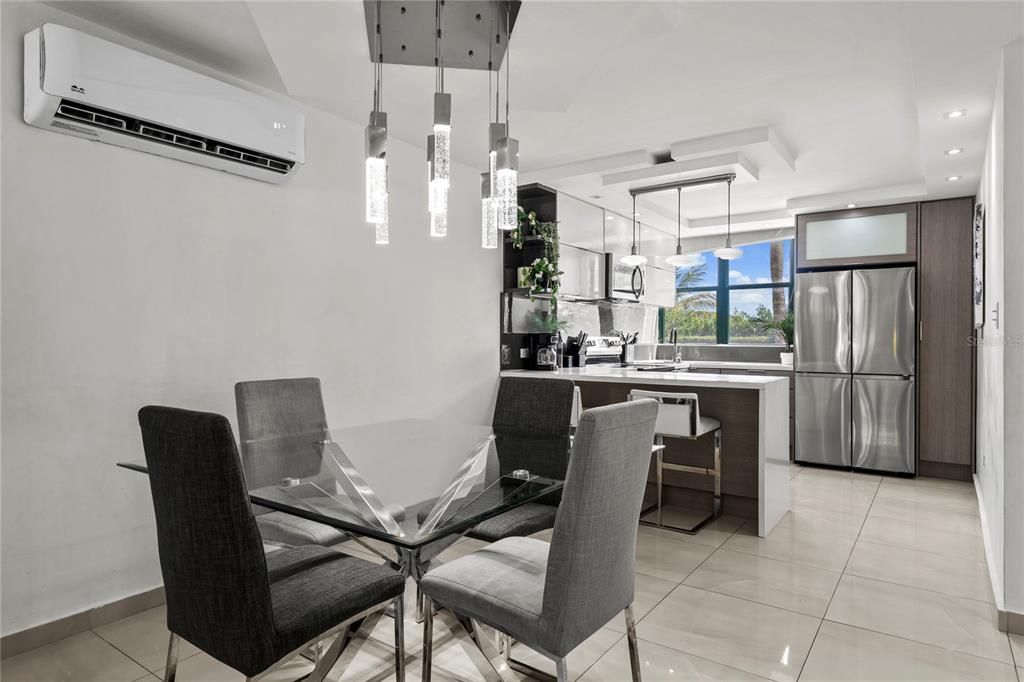 For Sale: $445,000 (3 beds, 2 baths, 1168 Square Feet)