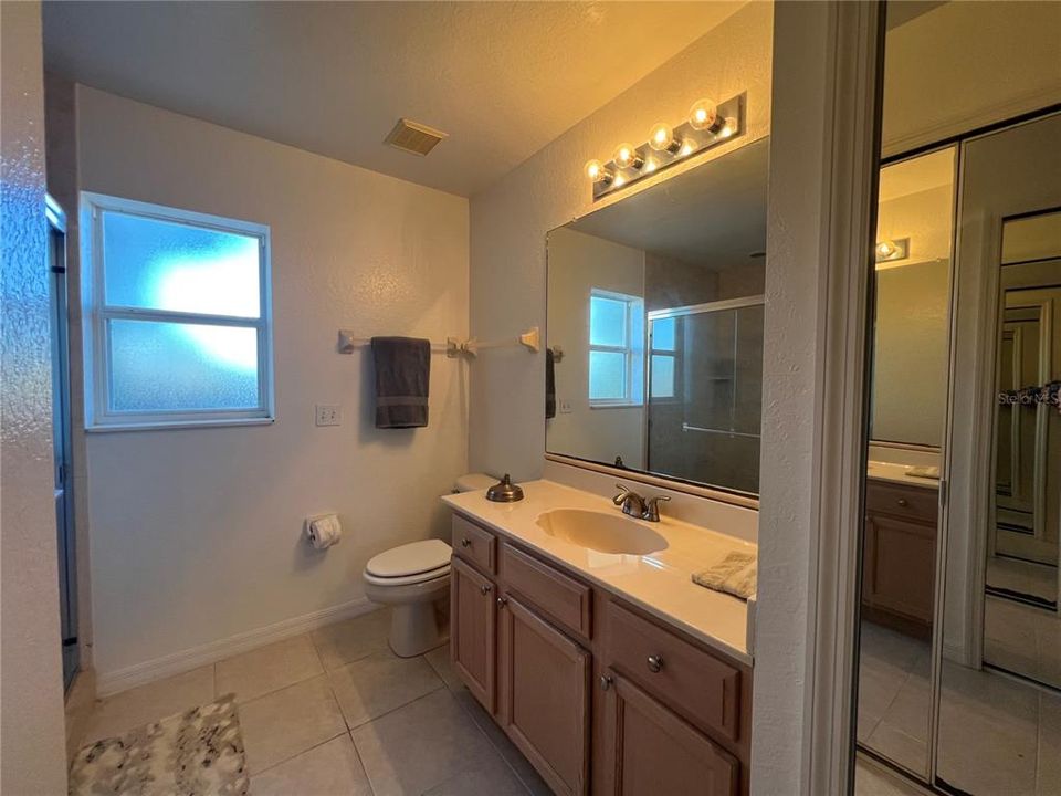 En Venta: $240,000 (3 camas, 2 baños, 1214 Pies cuadrados)