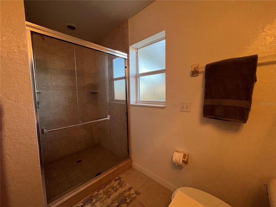 En Venta: $240,000 (3 camas, 2 baños, 1214 Pies cuadrados)