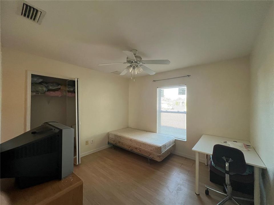 En Venta: $240,000 (3 camas, 2 baños, 1214 Pies cuadrados)