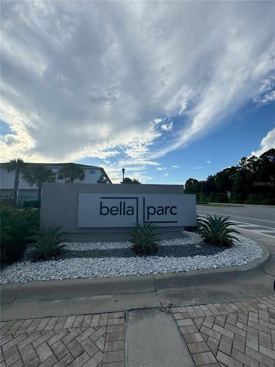 For Rent: $2,300 (4 beds, 3 baths, 2035 Square Feet)