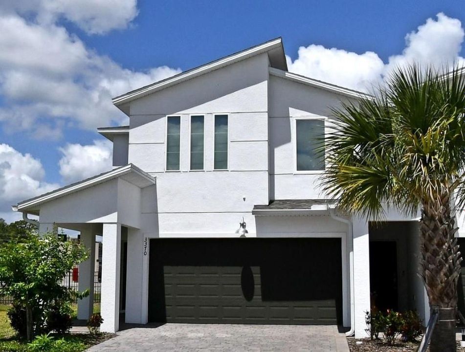 For Rent: $2,300 (4 beds, 3 baths, 2035 Square Feet)