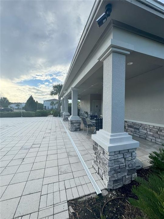For Rent: $2,300 (4 beds, 3 baths, 2035 Square Feet)