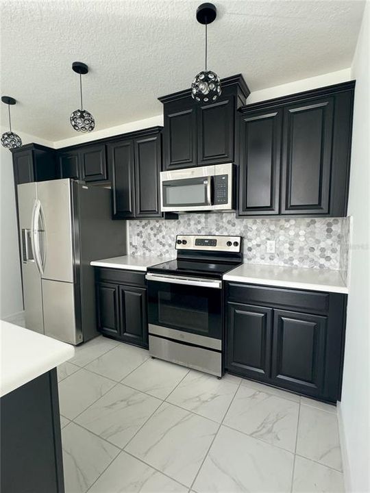 For Rent: $2,300 (4 beds, 3 baths, 2035 Square Feet)