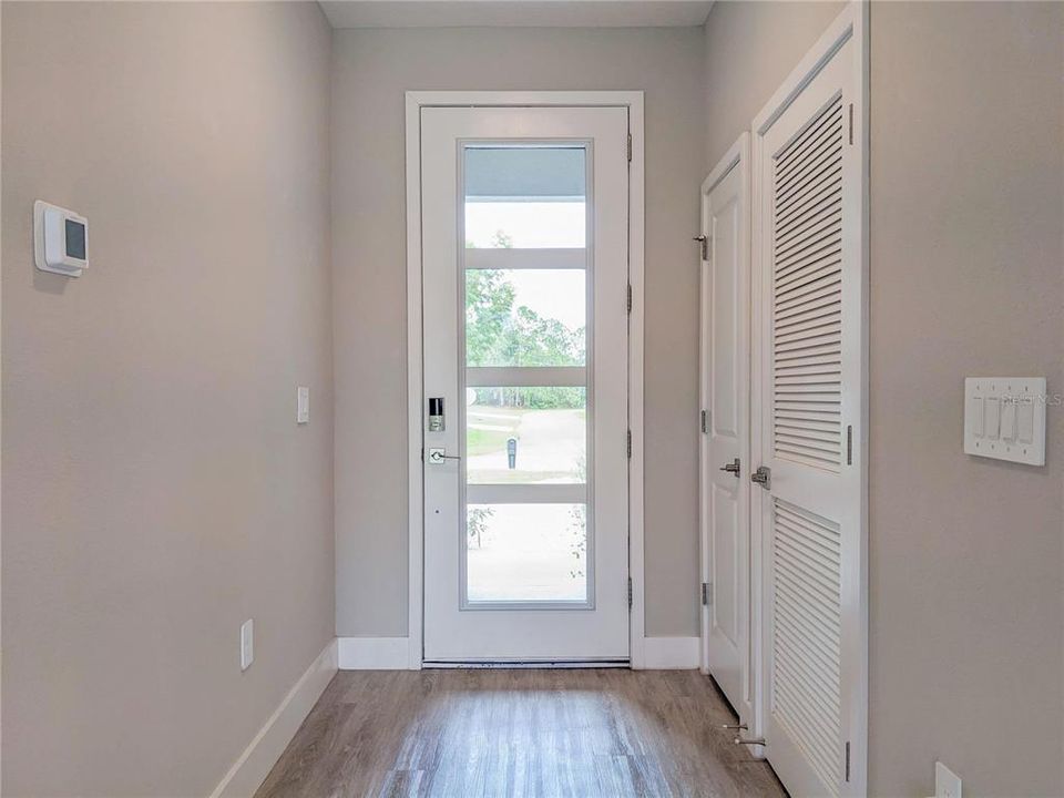 For Rent: $2,295 (3 beds, 2 baths, 1753 Square Feet)