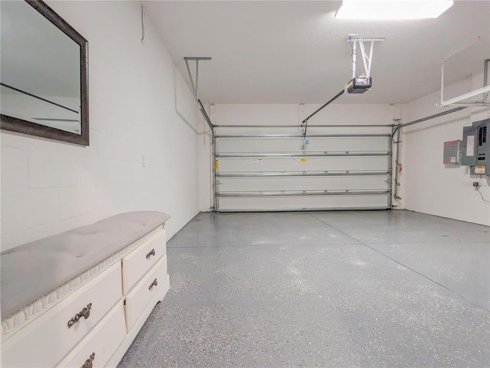 For Rent: $2,295 (3 beds, 2 baths, 1753 Square Feet)